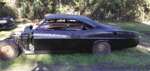 1967 ford galaxie 2dr partial roller w/clear title for parts only