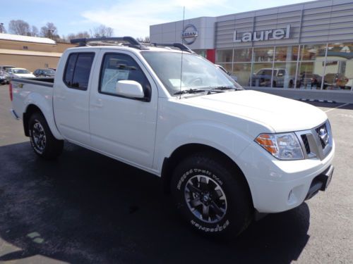 New 2014 frontier pro4x crew cab v6 4x4 sunroof navigation rear backup camera