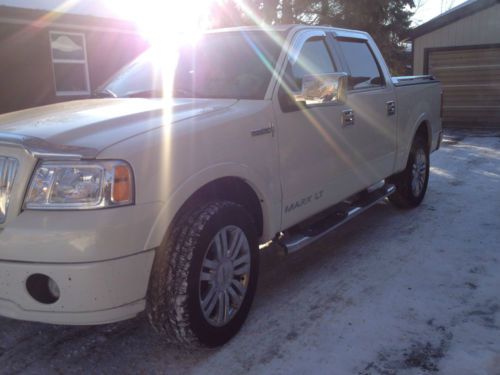 2007 pearl white lincoln mark lt base crew cab pickup 4-door 5.4l