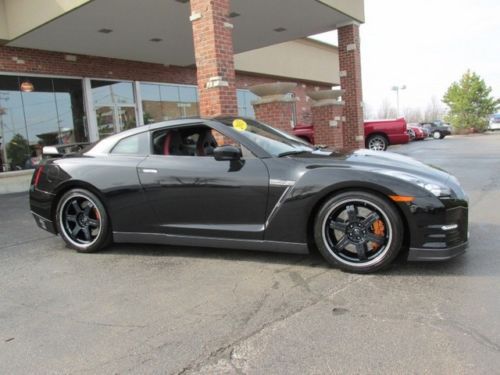 2013 nissan gtr black edition 6k miles 1 owner all stock!