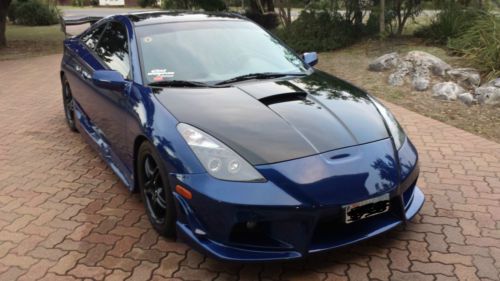 Beautiful 2001 toyota celica, amazingly well maintained.lots of mods.