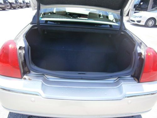 2004 LINCOLN TOWN CAR SIGNATURE 4.6L V8 RWD LUXURY SEDAN FLORIDA ONE OWNER L@@K, image 7