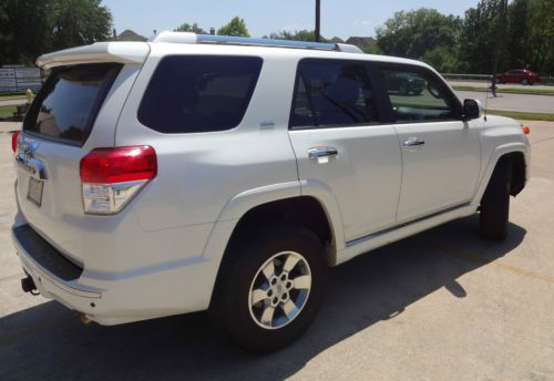2010 Toyota 4Runner SR5 Sport Utility 4-Door 4.0L, image 2