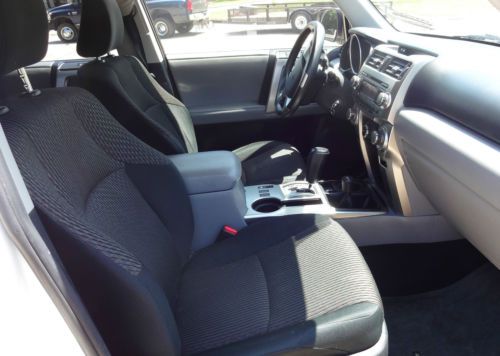 2010 Toyota 4Runner SR5 Sport Utility 4-Door 4.0L, image 5