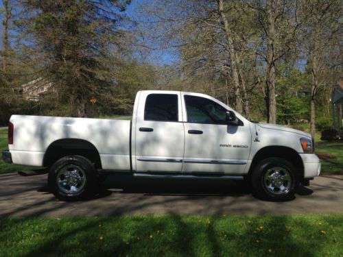 2006 dodge ram 2500 4x4 cummins 5.9 laramie, 49000 original miles