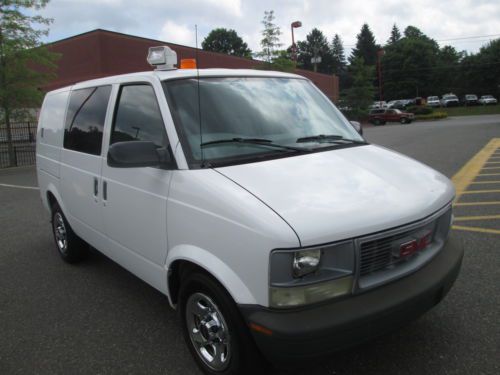 2005 gmc safari cargo van v6 auto ac bins and driver cage and only 69000 miles