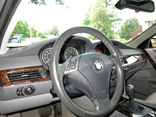 2006 BMW 530xi AWD Clean   NO RESERVE!, image 9
