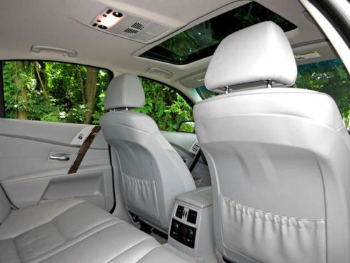 2006 BMW 530xi AWD Clean   NO RESERVE!, image 16