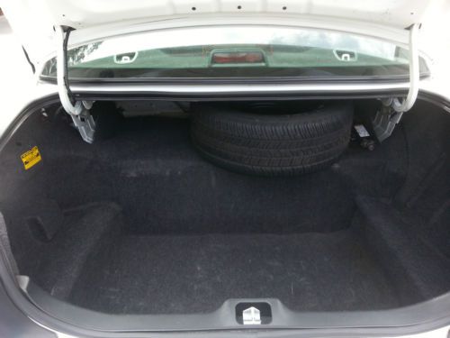 2007 Ford Crown Victoria Police Interceptor Sedan 4-Door 4.6L, image 10