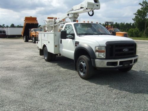 2008 ford   f550 bucket truck diesel automatic