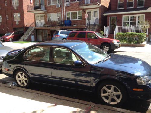 2002 nissan maxima se sedan 4-door 3.5l 67,000 miles