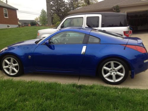 2004 nissan 350z base coupe 2-door 3.5l