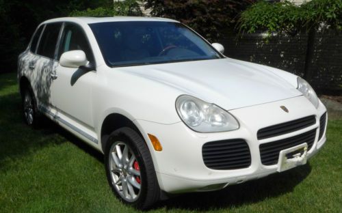 2004 porsche cayenne turbo sport utility 4-door 4.5l