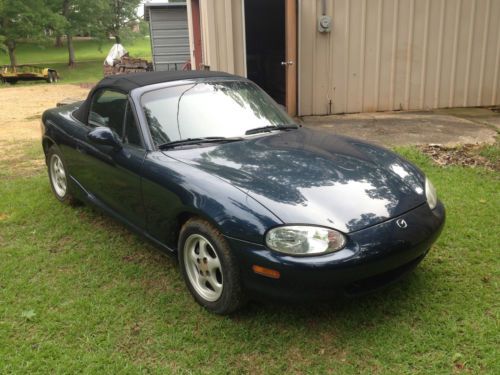 Make offer 1999 mazda miata mx5 convertible 5 speed blue mx-5 hardtop