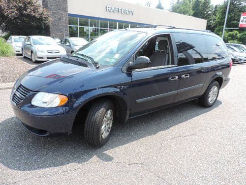 2006 dodge grand caravan se, no reserve, looks and runs great, no accidents