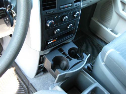 2010 Dodge Grand Caravan SE Mini Passenger Van 4-Door 3.3L, image 8