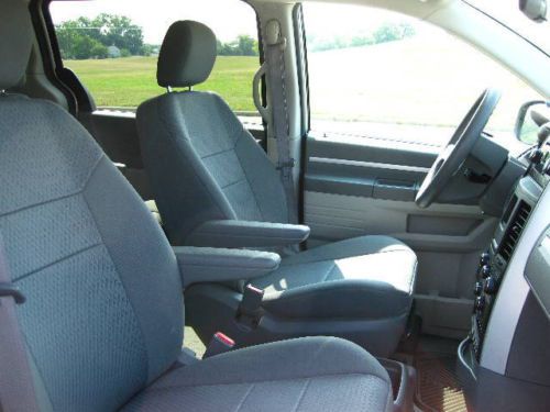2010 Dodge Grand Caravan SE Mini Passenger Van 4-Door 3.3L, image 13