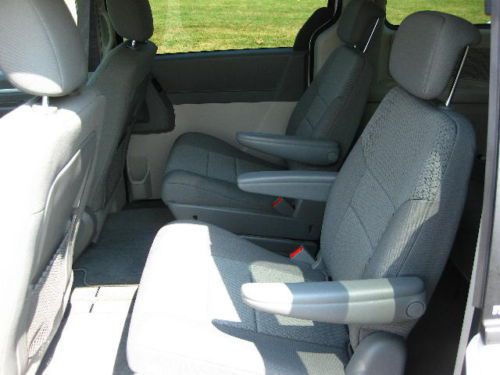 2010 Dodge Grand Caravan SE Mini Passenger Van 4-Door 3.3L, image 14