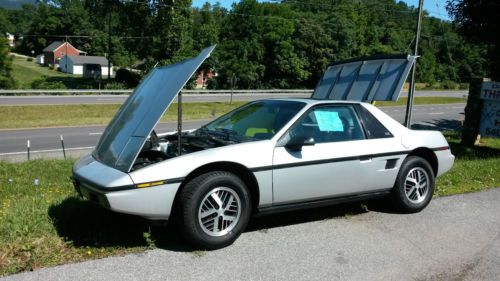 1985 pontiac fiero 2m6 se 2.8l v6 automatic 138k silver