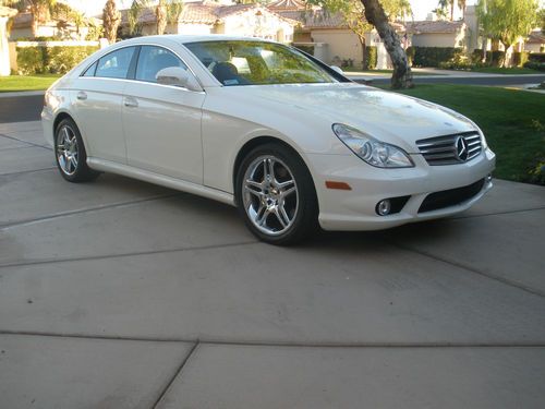 Mercedes cls 500 sport package,2006, white/cashmere (beige), excellent condition