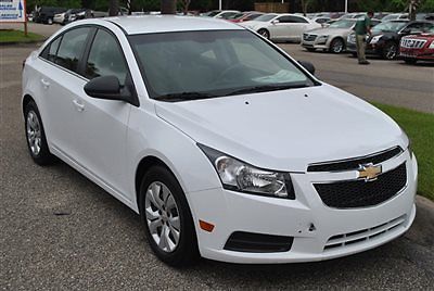 4dr sdn ls low miles sedan manual gasoline 1.8l l4 mpi dohc 16v summit white