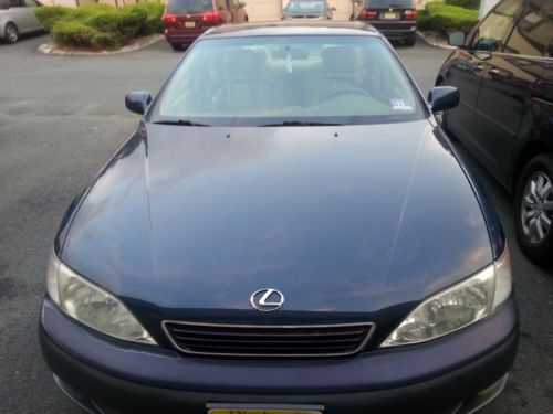 1997 Lexus ES300 Base Sedan 4-Door 3.0L, image 3