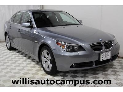 Awd / heated seats / navigation / leather