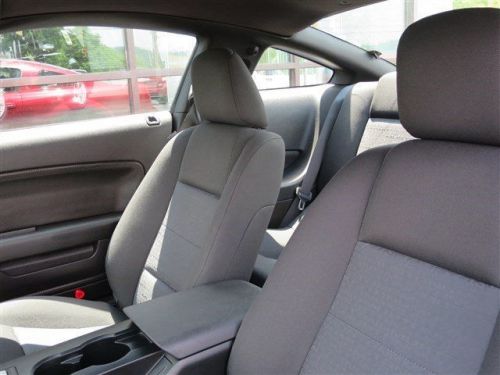 2008 ford mustang deluxe
