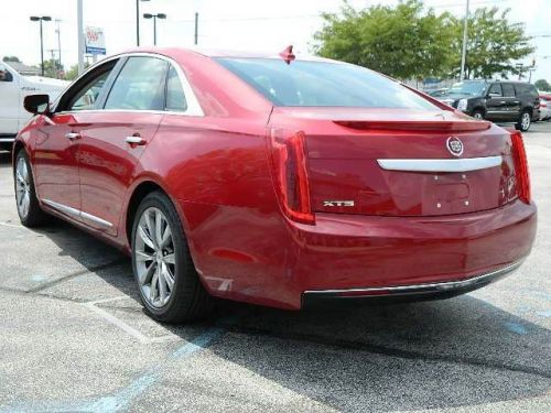 2014 cadillac xts base