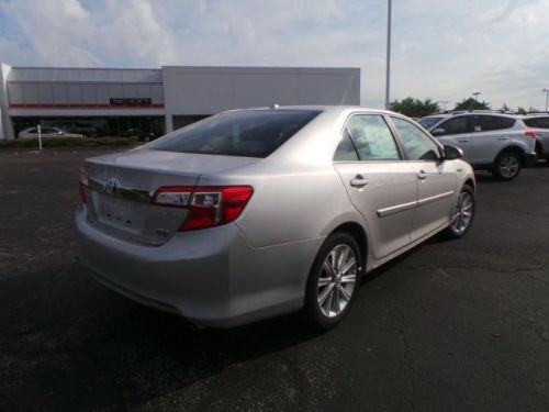 2014 toyota camry hybrid xle