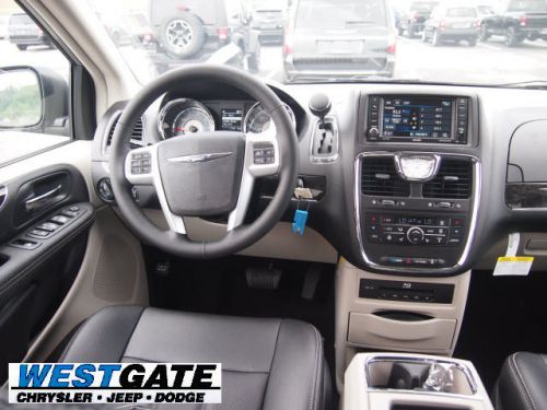 2014 chrysler town & country touring-l