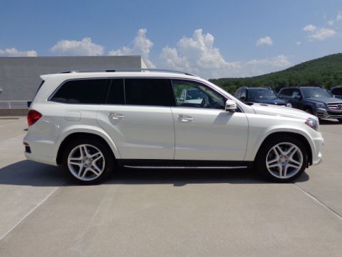 2014 Mercedes-Benz GL550 4MATIC, image 3