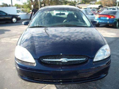 2000 ford taurus se