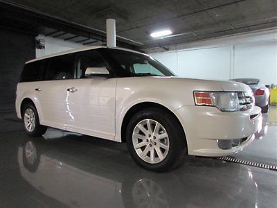 2012 ford flex sel pearl white with black leather 42k miles