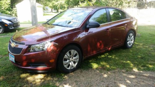 2012 chevrolet cruze ls sedan 4-door 1.8l