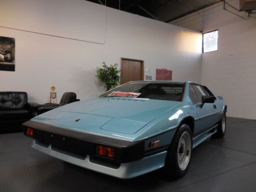 Beautiful showroom condition very low mileage 1983 lotus esprit turbo, very rare