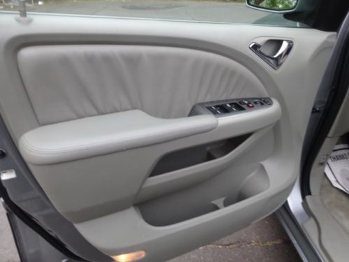 NO RESERVE ALL POWER LEATHER SUNROOF GOOD TIRES BACKUP CAMERA 6-CD HEATED SEATS, image 38