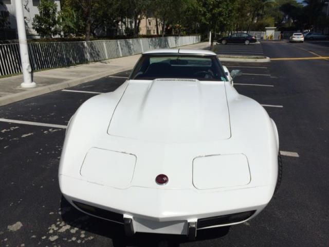 Chevrolet corvette stingray coupe 2-door