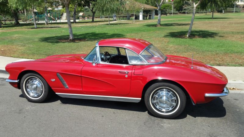 1962 chevrolet corvette