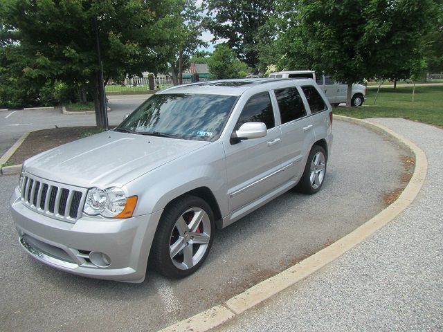 2010 jeep grand cherokee srt8 sport utility outstanding!!!