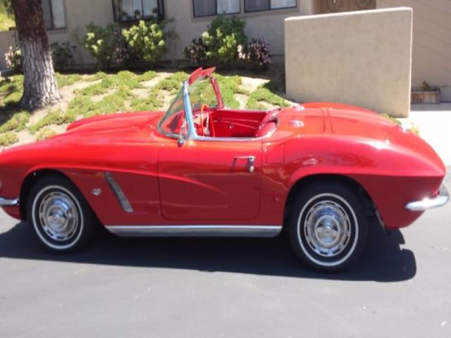 Chevrolet: corvette roadster