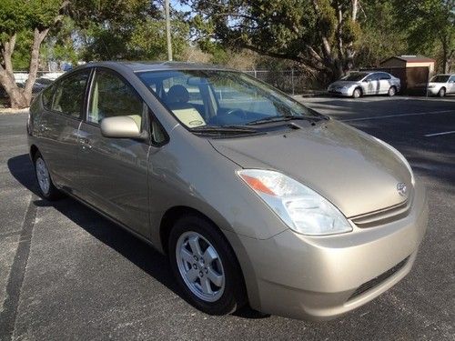 2004 prius hybrid~runs like new~50 mpg~leather~gorgeous~hwy miles~no-reserve