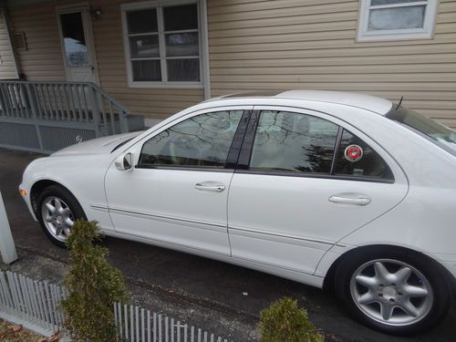 2001 mercedes-benz c240 base sedan 4-door 2.6l