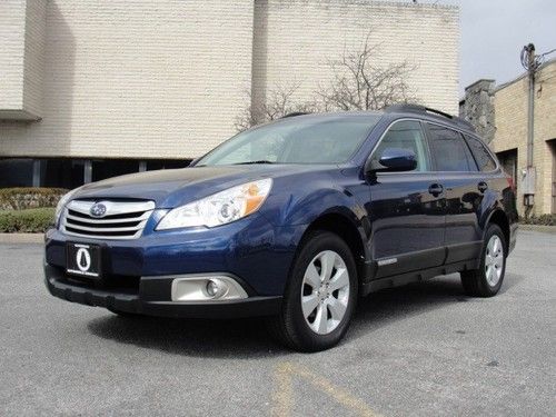 Beautiful 2010 subaru outback 2.5i premium, only 27,120 miles