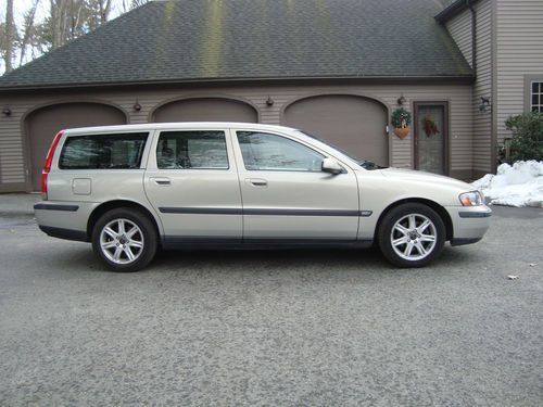 2002 volvo v70 base wagon 4-door 2.4l