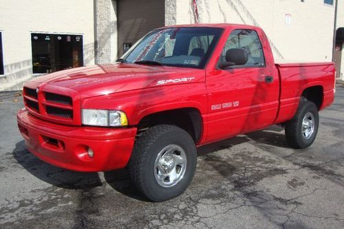 2000 dodge ram 1500 sport standard cab pickup 2-door 5.2l