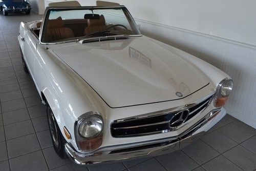 1970 mercedes 280sl in excellent  condition.
