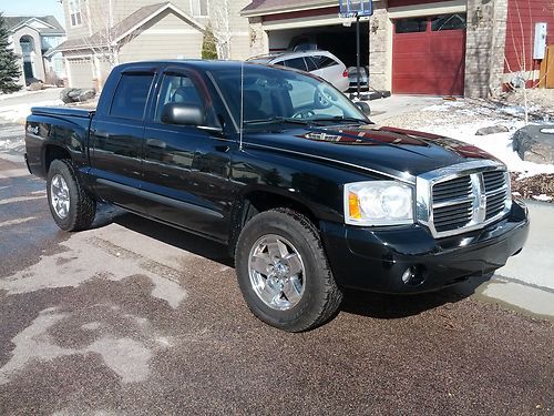 2006 dodge dakota slt crew cab pickup 4-door 4.7l  84k miles excellent cond!!!!!