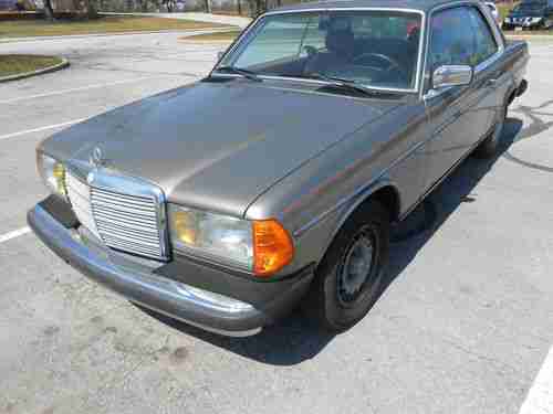 1985 MERCEDES COUPE 300CD TURBO EXCELLENT SHAPE REBUILT ENGINE/TRANS WITH PAPERS, image 2
