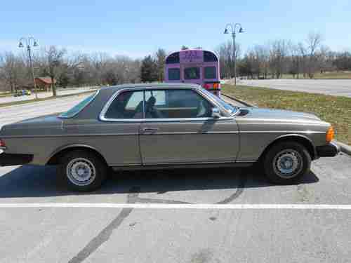 1985 MERCEDES COUPE 300CD TURBO EXCELLENT SHAPE REBUILT ENGINE/TRANS WITH PAPERS, image 5